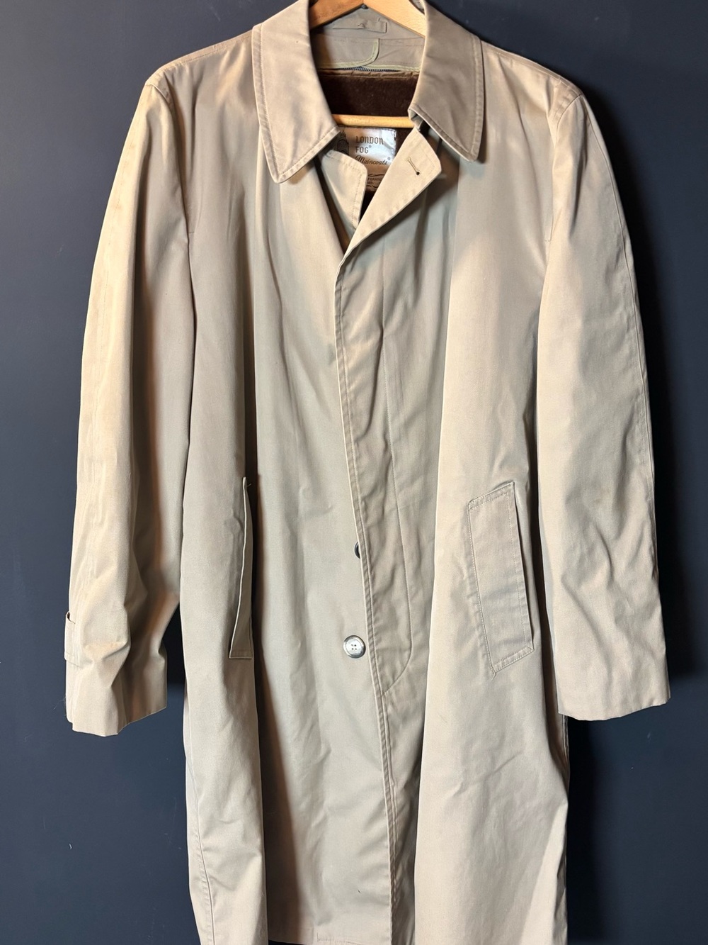 VTG London Fog Tan Trench Coat Classic Single-Breasted with Zip Out Liner 44L